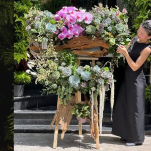 kệ hoa sen đá lan hồ điệp, hoa khai trương hồng phất