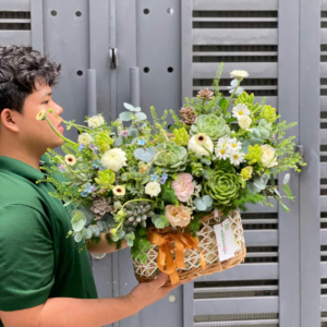 Giỏ Hoa Sinh Nhật Đẹp Với Sen Đá Xanh Mix Hoa Tươi - Hoa Sinh Nhật Tone Xanh Lá Thiên Nhiên