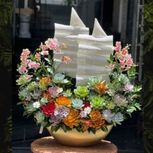Thuyền hoa sen đá mix lan hồ điệp mini